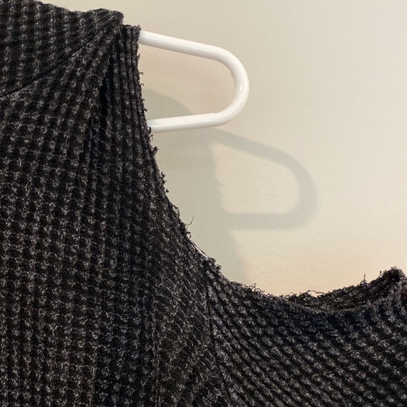 XS/S Vintage Havana Black Waffled Hoodie - Picture 3 of 4